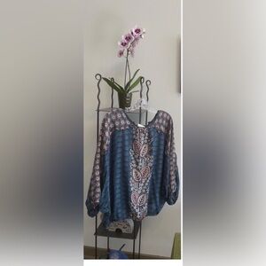 Maeve Blouse by Anthropologie in Blue with White and Burgundy, XL